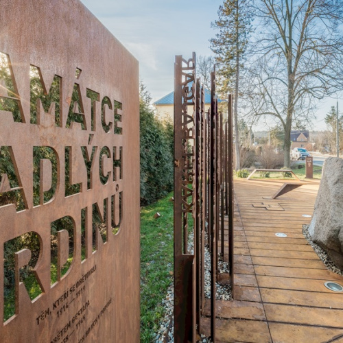 Čestné uznání pro památník na Vřesinské ulici